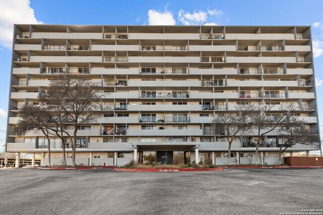 Building Photo - 7039 San Pedro Ave