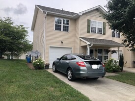 Building Photo - 57 Lilac Fields Way
