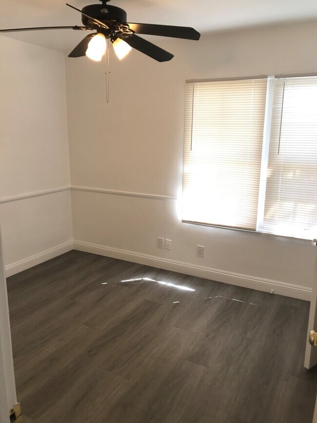 bedroom 1 - 6511 W 87th Pl