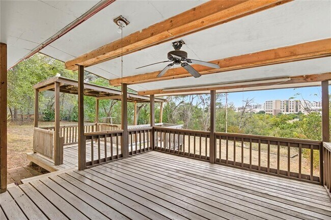 Building Photo - 508 Morris Dr