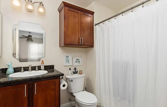 Building Photo - Upscale Living at Its Finest