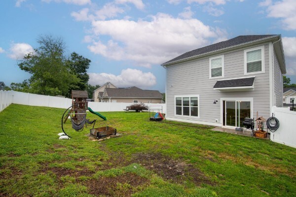 Building Photo - 8649 Lawson Dr
