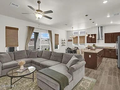 Building Photo - 7837 Enchanted View Dr