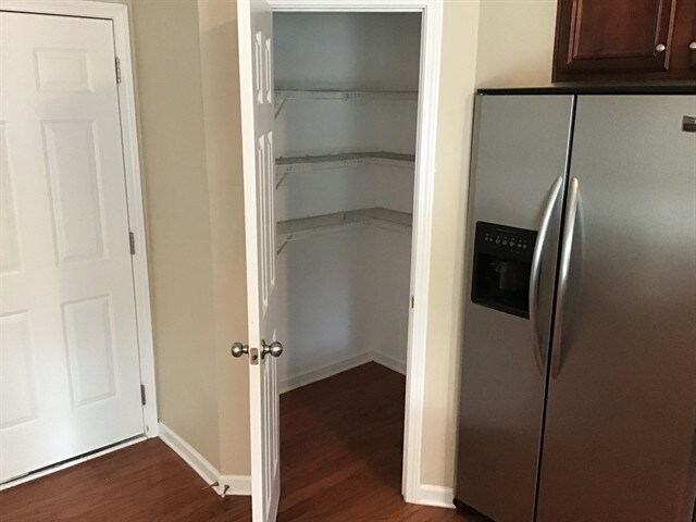 Building Photo - 1450 Grey Rock Way