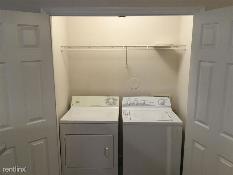 Building Photo - 3000 Centennial Woods Dr