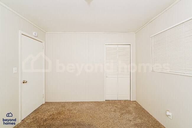 Building Photo - Cozy Comfort Meets Classic Charm in Killough Springs!