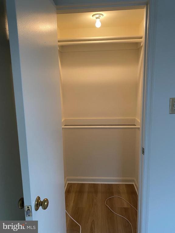 Building Photo - 1816 Queens Ln