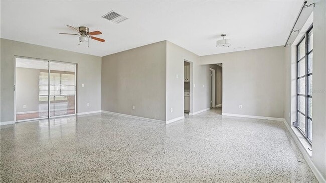 Building Photo - 1367 Gainesville Dr