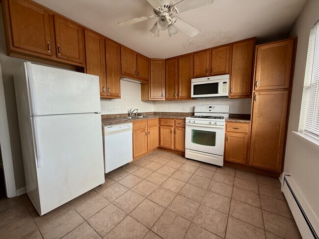Building Photo - 317 S Plum Grove Rd