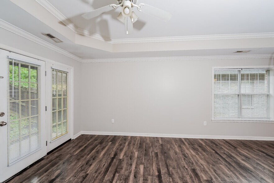 Building Photo - 99 Springdale Dr