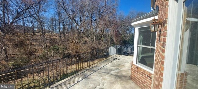 Building Photo - 19100 Annapolis Way