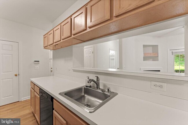 Building Photo - 20453 Chesapeake Square