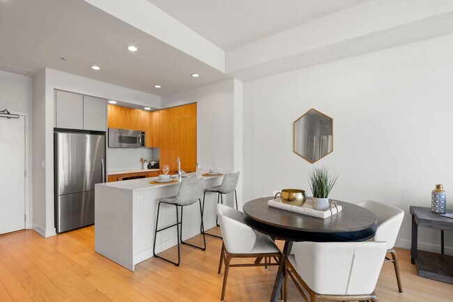 Building Photo - Stunning East Village 2 Bedroom at Alta! 2...
