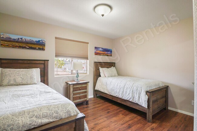 Building Photo - FURNISHED AVAILABLE NOW - SEPTEMBER 30th, 2026