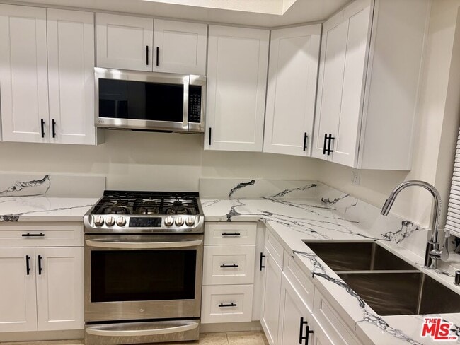 Building Photo - 5340 Wilkinson Ave