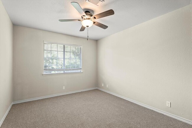 Building Photo - 5916 Rickerhill Ln
