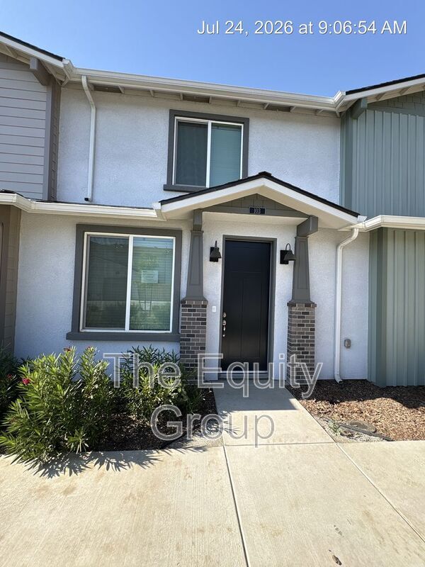 Building Photo - 505 S Summit St