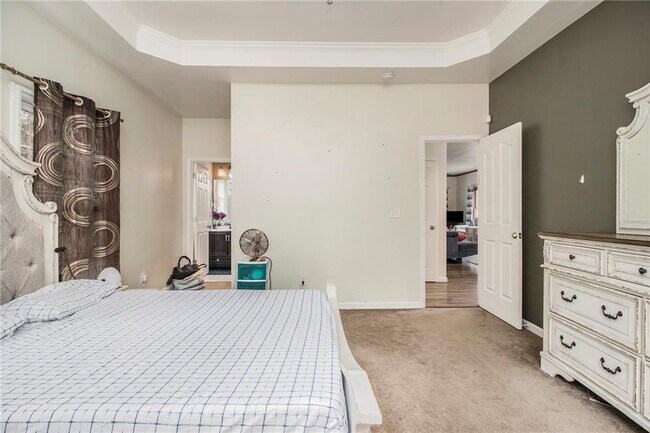 Building Photo - 1316 Plaza Ave SW