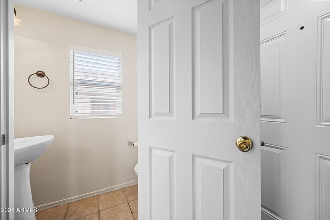 Building Photo - 22749 W Morning Glory St