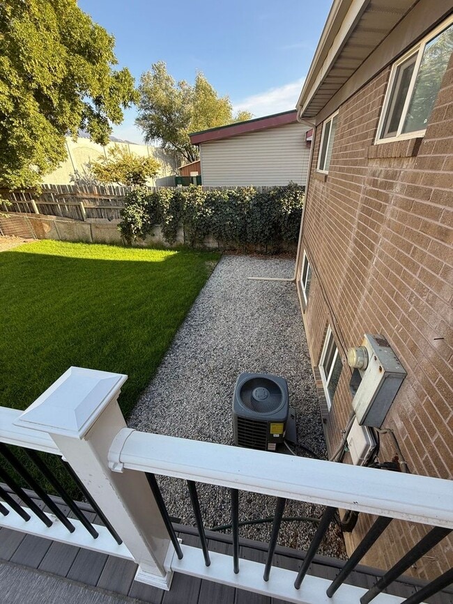 Building Photo - Beautiful four bedroom two bathroom home!