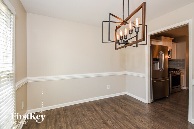 Building Photo - 60 Evans Point