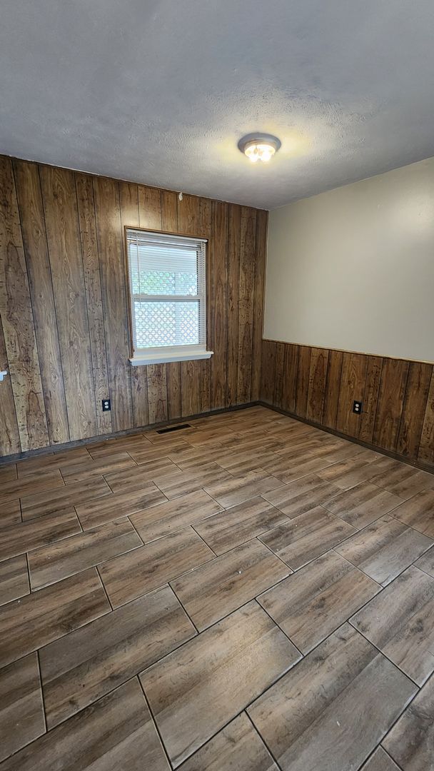 Building Photo - 4 Bed 2 Bath Home with Covered Carport in Bethany