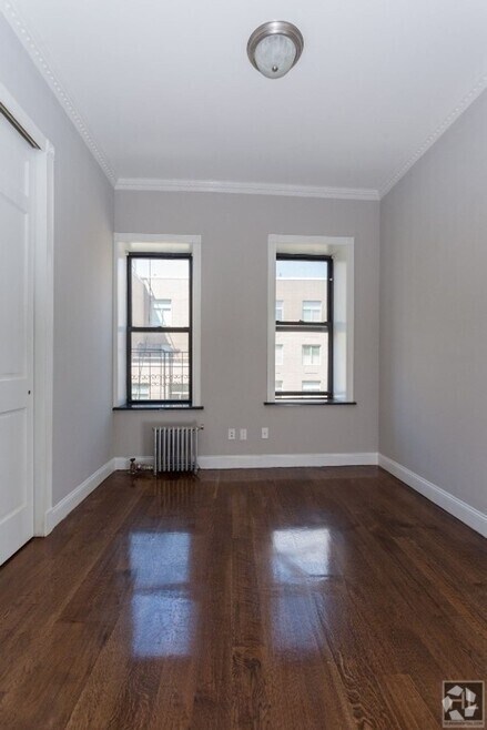 Building Photo - 338 E 100th St