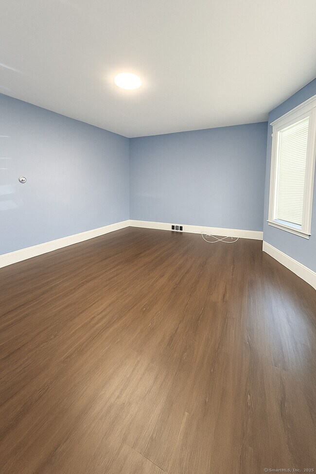 Building Photo - 167-169-169 Kent Ave