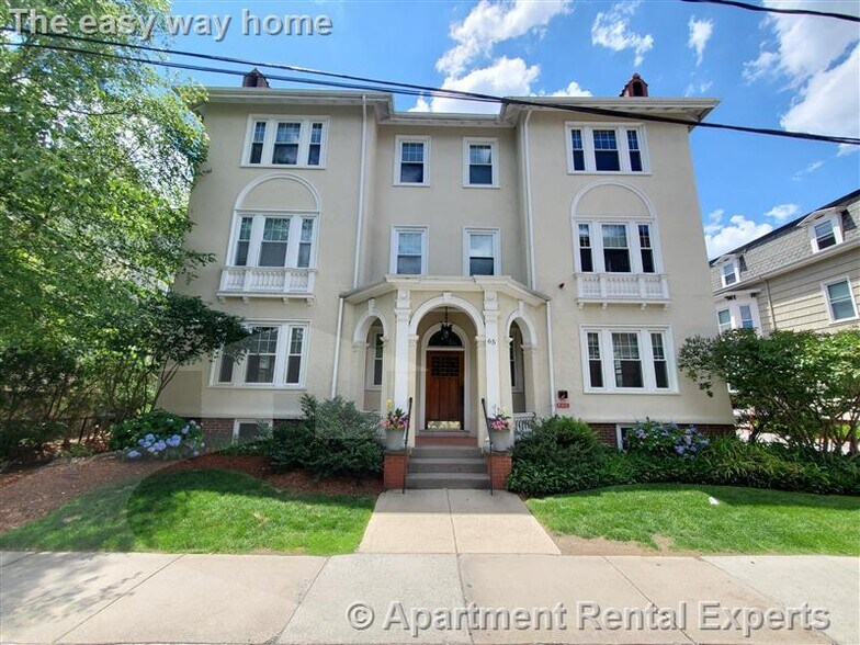 Building Photo - 65 Langdon St