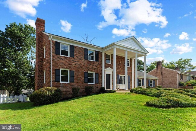 Building Photo - 11700 Chantilly Ln