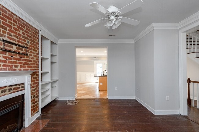 Building Photo - 706 Catherine St