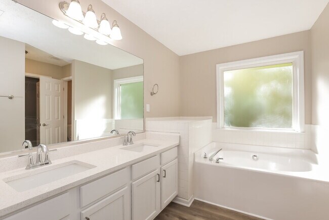 Building Photo - 4364 Virgil Moon Crossing