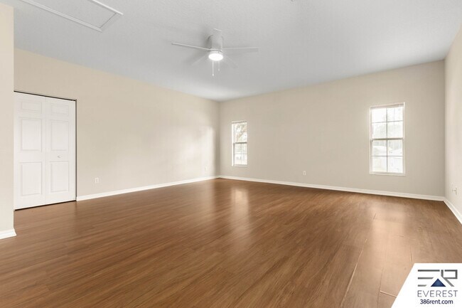 Building Photo - 71 Wellwood Ln