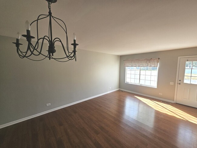 Building Photo - 1352 Normantown Rd