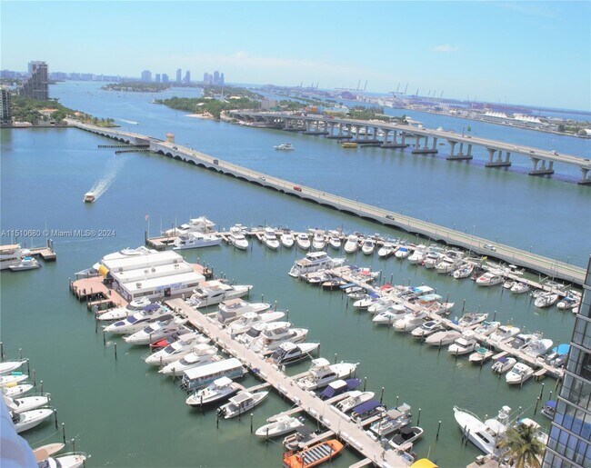 Building Photo - 1717 N Bayshore Dr