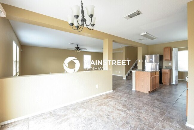 Building Photo - 3 Bedroom Pet-Friendly Home in San Antonio, TX with Main Street Renewal