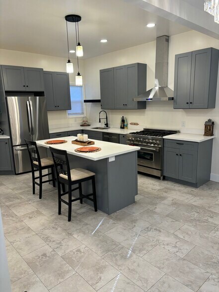 Building Photo - 1063 Kansas St