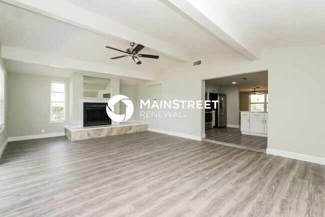 Building Photo - 3 Bedroom Pet-Friendly Home in HOLIDAY, FL with Main Street Renewal