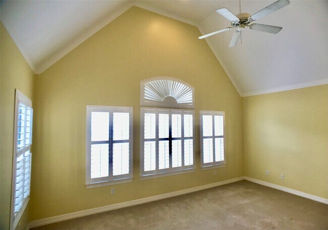Building Photo - 2104 Bancroft Ln