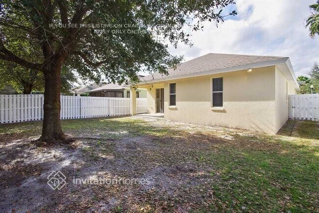 Building Photo - 5319 Santa Ana Dr