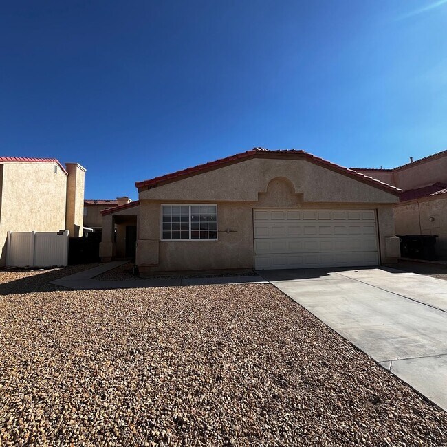 Building Photo - 13649 Glengarry Dr