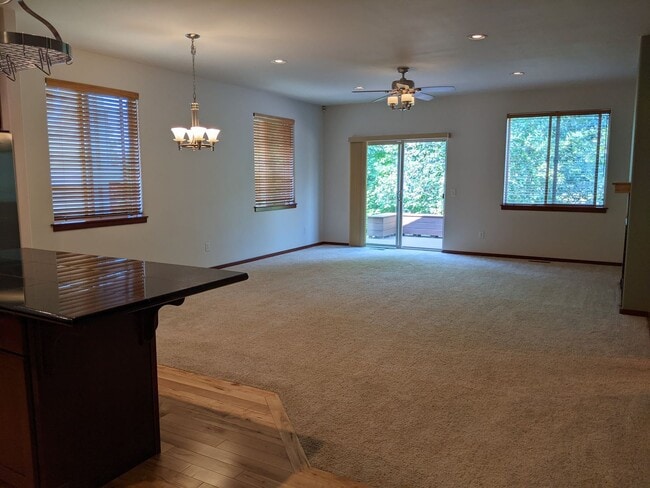 Building Photo - 3 Bd., 1.75 Ba., Rambler Style Home