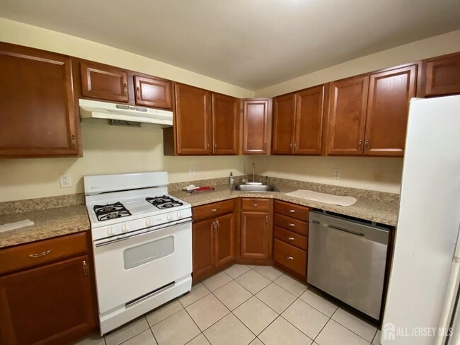 Building Photo - 50 Fisher Dr