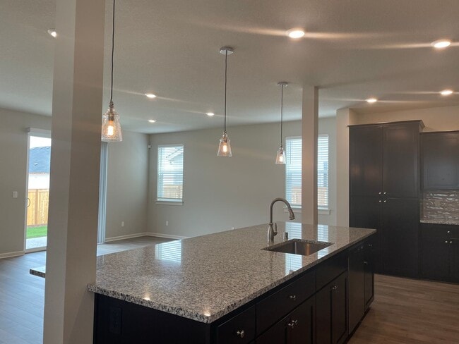 Building Photo - 4 Bed 2.5 Bath Home! Located near the Ridgefield Outdoor Recreation Center, equestrian facilities...