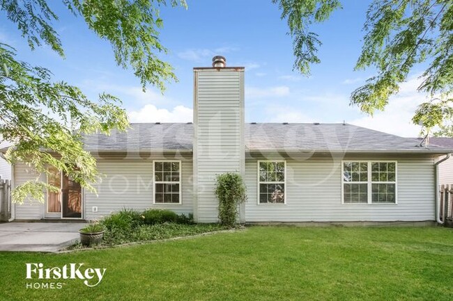 Building Photo - 557 E Pine Ridge Dr