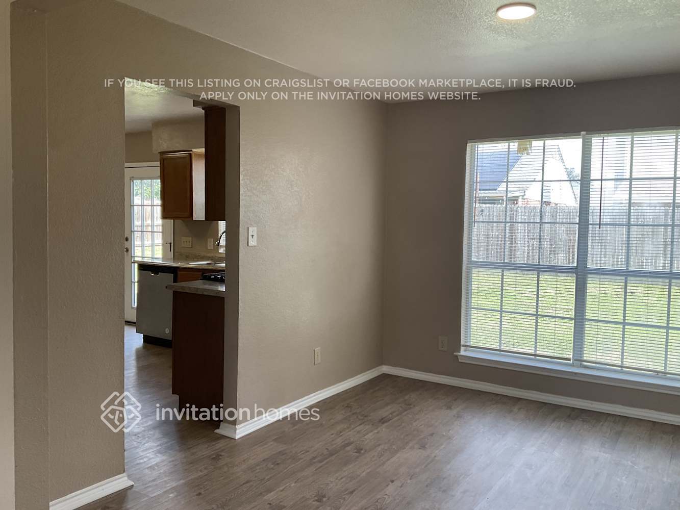 Building Photo - 4156 Hathaway Dr