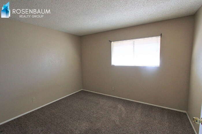 Building Photo - 1756 E 6th Ave