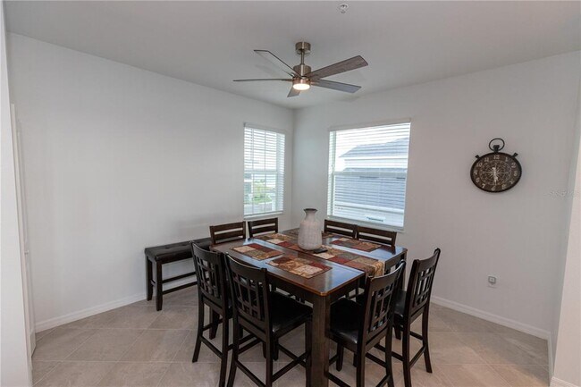 Building Photo - 16572 Kingwood Ln