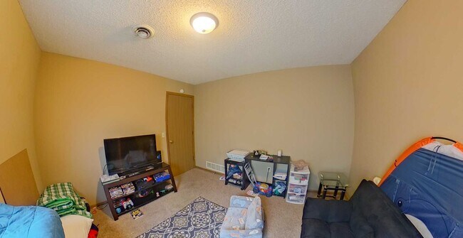 Building Photo - 3D Tour Available - 4 Bedroom + Washer & D...
