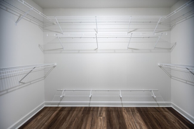 Building Photo - 7172 Paisley Cir